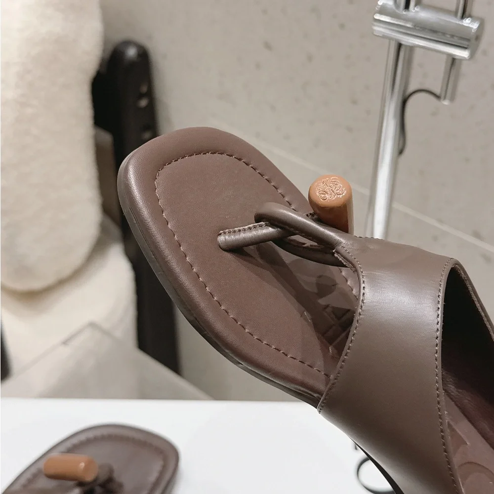 LOEWE Women's Sandals - Picture 5 of 7